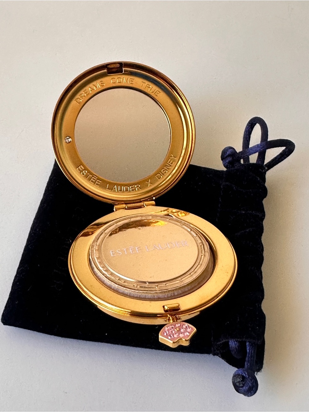 Estee Lauder The Princess Collection Powder - Picture 5 of 8